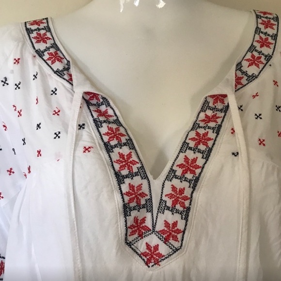 White Boho Embroidered Top Long Sleeve Size 1X - Picture 2 of 12